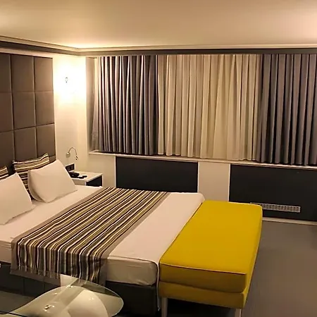 Palmiye Taksim 3*